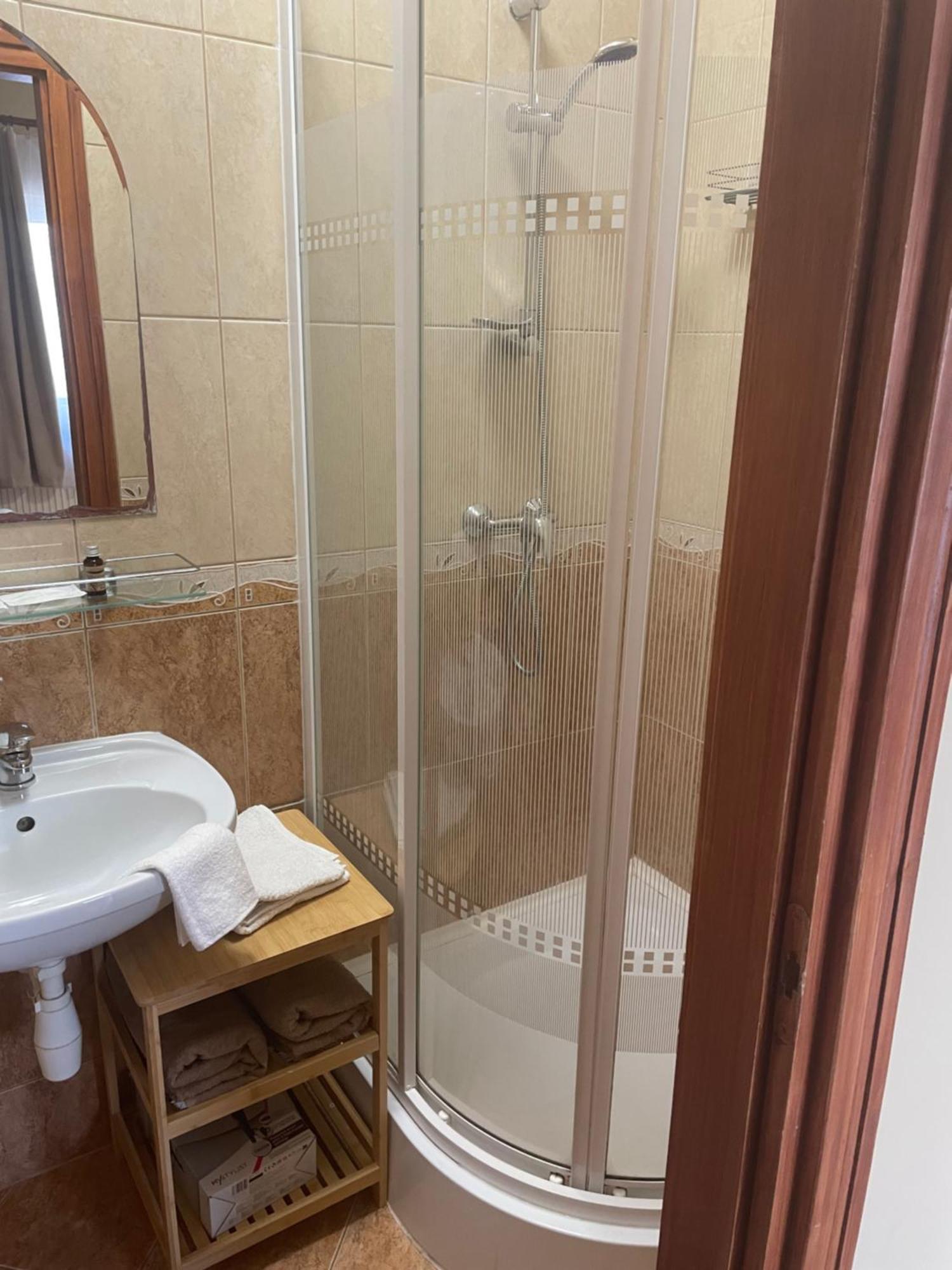 Rozsakert Apartmanhaz ไฮจ์ดุสโซบอสโล ภายนอก รูปภาพ