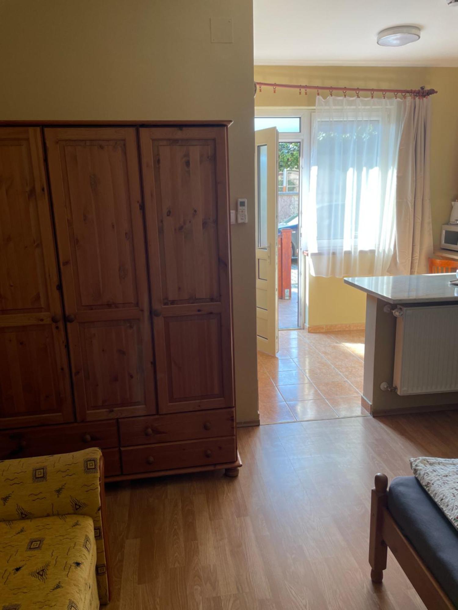 Rozsakert Apartmanhaz ไฮจ์ดุสโซบอสโล ภายนอก รูปภาพ